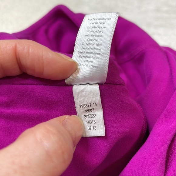 Athleta Salutation Stash Pocket Legging Pink/Purple Size XS - Picture 6 of 9